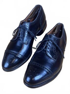 Vintage Allen Edmonds Sanford Classic Black Leather Brogue Dress Shoes Size 9.5
